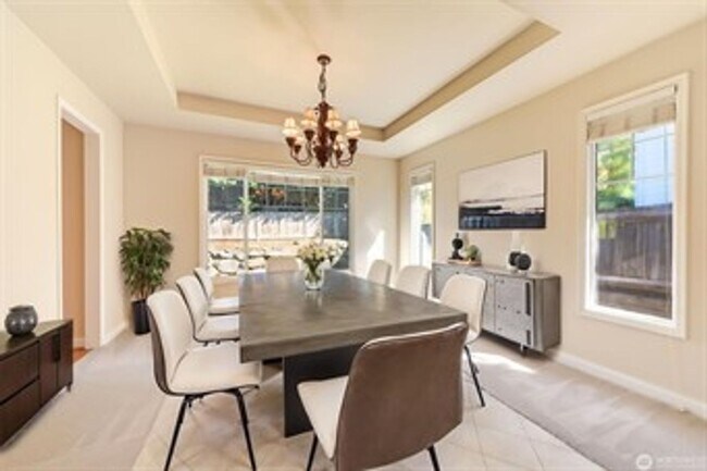 22524 NE 98th Pl in Redmond, WA - Building Photo - Building Photo