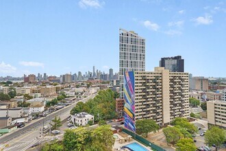 201 St Pauls Ave, Unit 17T in Jersey City, NJ - Building Photo - Building Photo