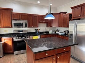 451-453 Massachusetts Ave, Unit 8 in Boston, MA - Building Photo