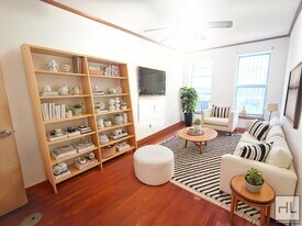 423 Lincoln Pl in Brooklyn, NY - Building Photo