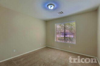 2601 S 79th Dr in Phoenix, AZ - Building Photo - Building Photo