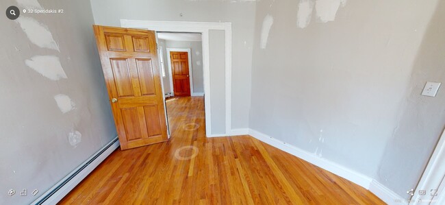 34 Speridakis Ter, Unit 2 in Cambridge, MA - Building Photo - Building Photo