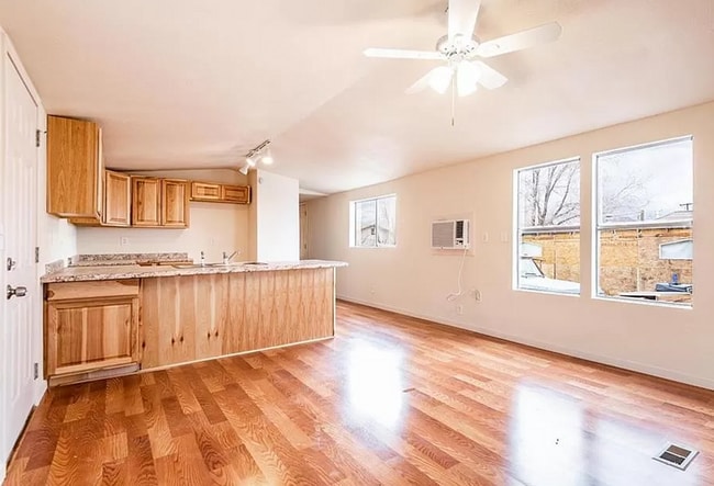 3648 Bluebird Ln in Kingman, AZ - Foto de edificio - Building Photo