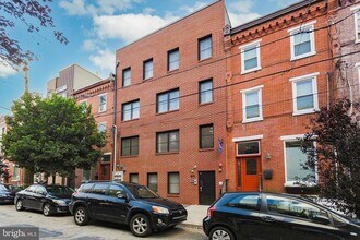 1819 Ginnodo St in Philadelphia, PA - Building Photo - Building Photo