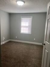 617 E Sycamore St, Unit 617 East Sycamore St. in Miamisburg, OH - Foto de edificio - Building Photo