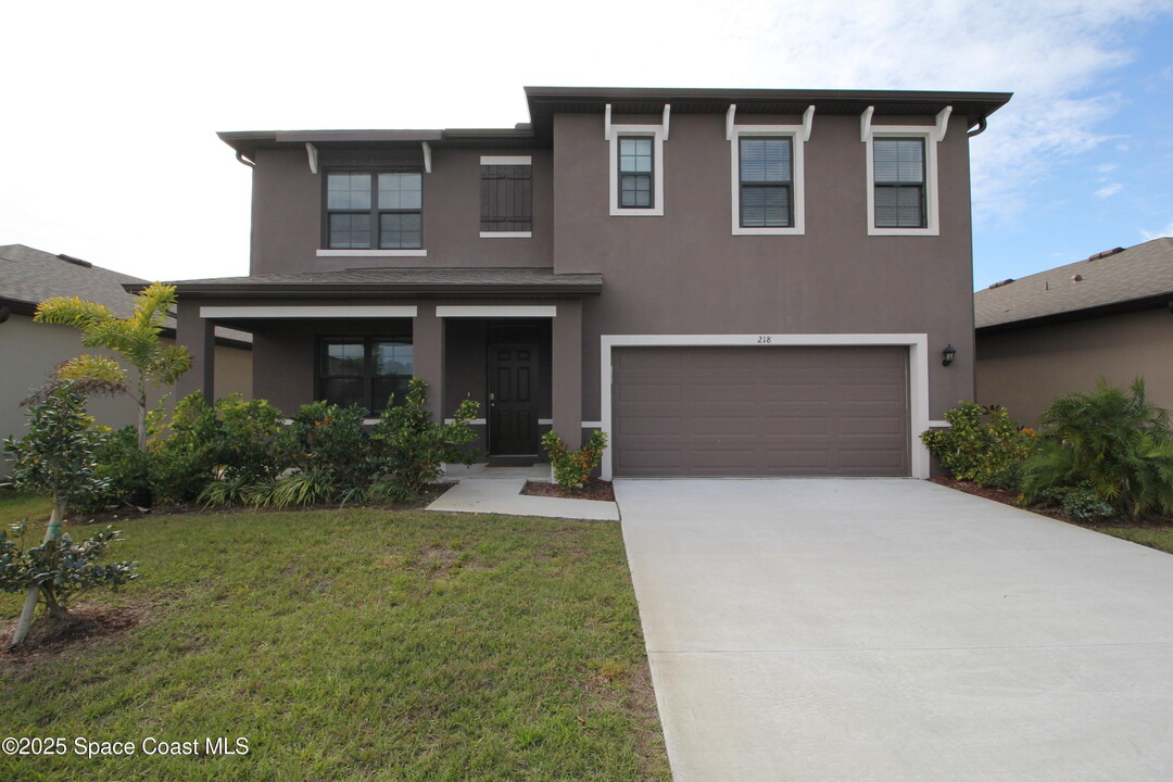 218 Bubbling Ln in Palm Bay, FL - Building Photo