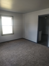 21054 Ehlert Ave in Warren, MI - Building Photo - Building Photo