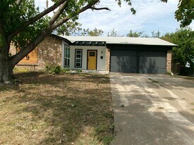 1209 NE 20th St in Grand Prairie, TX - Building Photo