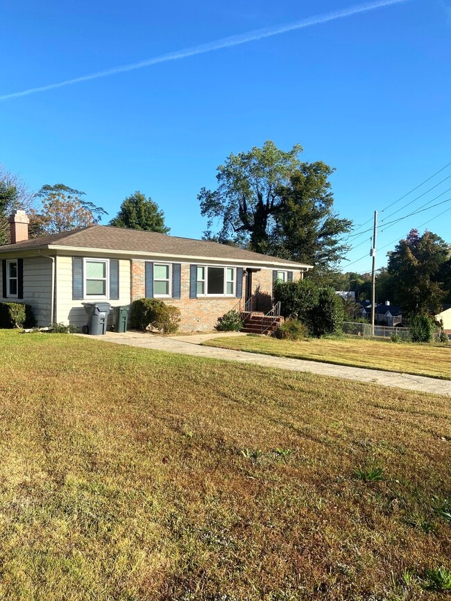 property at 3188 Valley Park Dr
