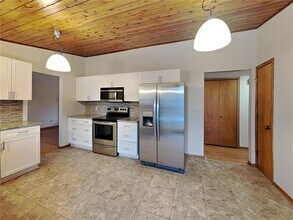 9241 34th Ave N in Minneapolis, MN - Building Photo - Building Photo