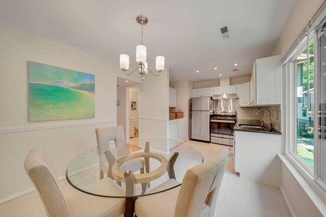 1701 Westwind Way in McLean, VA - Building Photo - Building Photo