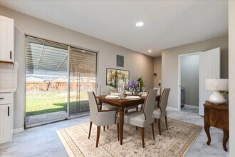 704 S 3rd St in Copperas Cove, TX - Foto de edificio - Building Photo