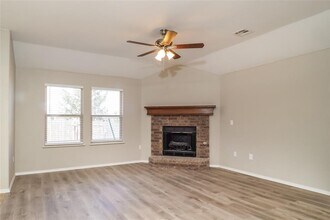 11305 NW 97th St in Yukon, OK - Building Photo - Building Photo