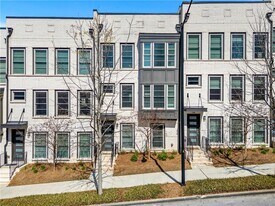 552 Ember Ln NW in Atlanta, GA - Building Photo