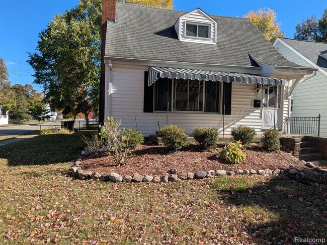 1103 Mclean Ave in Royal Oak, MI - Building Photo - Building Photo