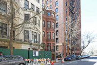 330 W 108th St in New York, NY - Foto de edificio - Building Photo