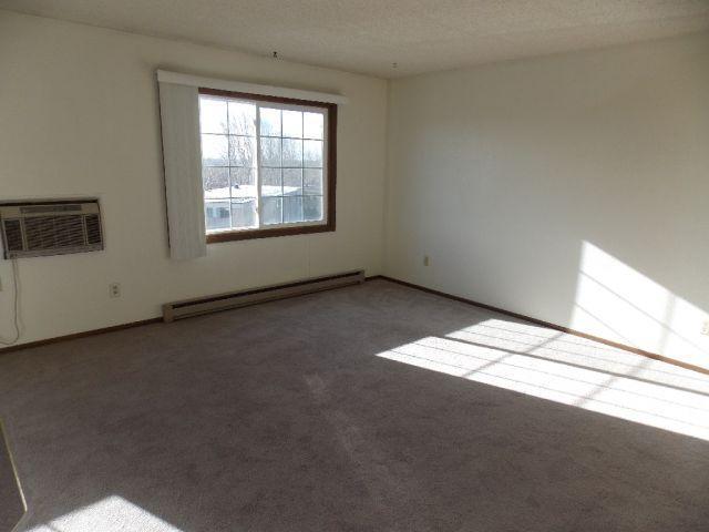 1909 Burnstead Dr in Billings, MT - Building Photo - Building Photo