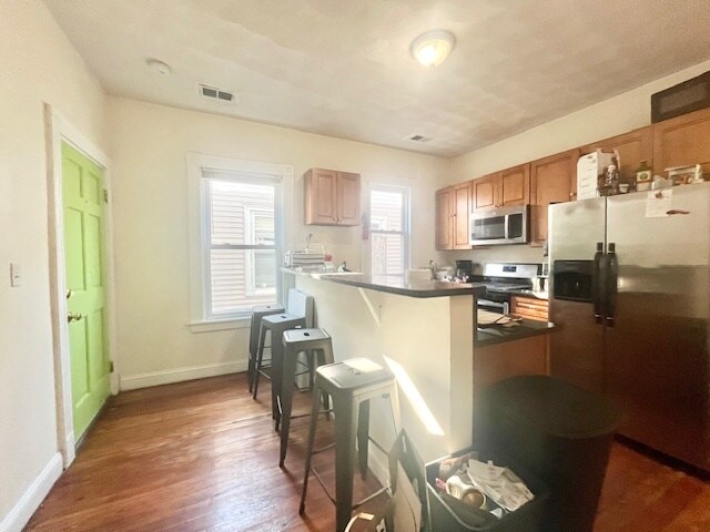 8 Carmel St, Unit 3 in Roxbury Crossing, MA - Building Photo - Building Photo