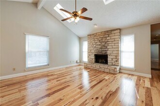 1801 W 37th St in Austin, TX - Building Photo - Building Photo
