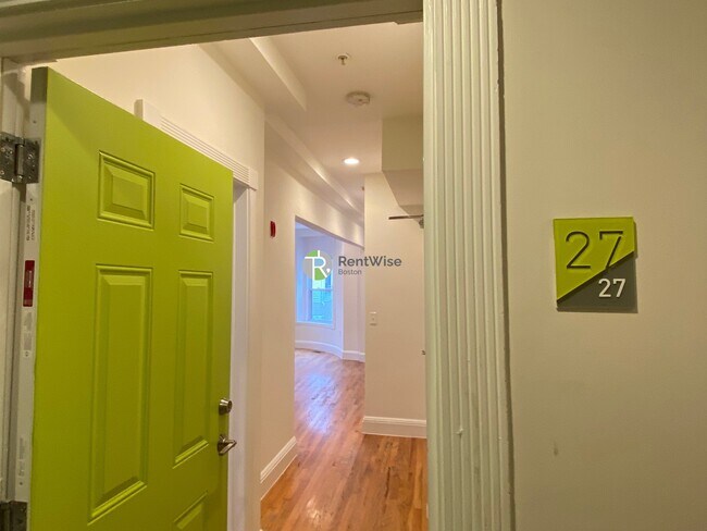 property at 10 Brainerd Rd