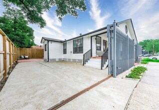 1106 Ashland St in Houston, TX - Building Photo - Building Photo
