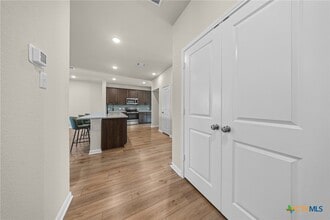 1821 Holleman Dr in Temple, TX - Building Photo - Building Photo