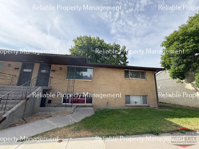 327 Cottage Pl, Unit 327