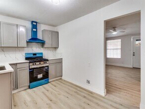 3917 Valentine St in Fort Worth, TX - Building Photo - Building Photo