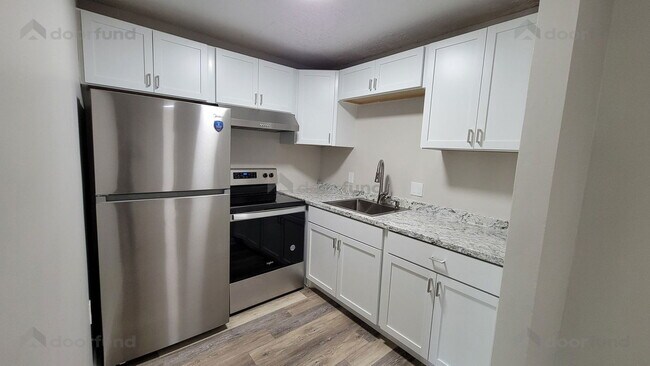 208 Columbus St-Unit -7 in Fitchburg, MA - Building Photo - Building Photo