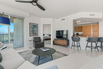 322 E Karen Ave in Las Vegas, NV - Building Photo - Building Photo