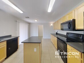 30603 N Desert Star Dr in San Tan Valley, AZ - Building Photo - Building Photo