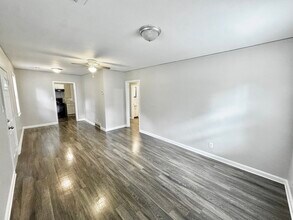 3148 St Charles Dr in Memphis, TN - Building Photo - Building Photo