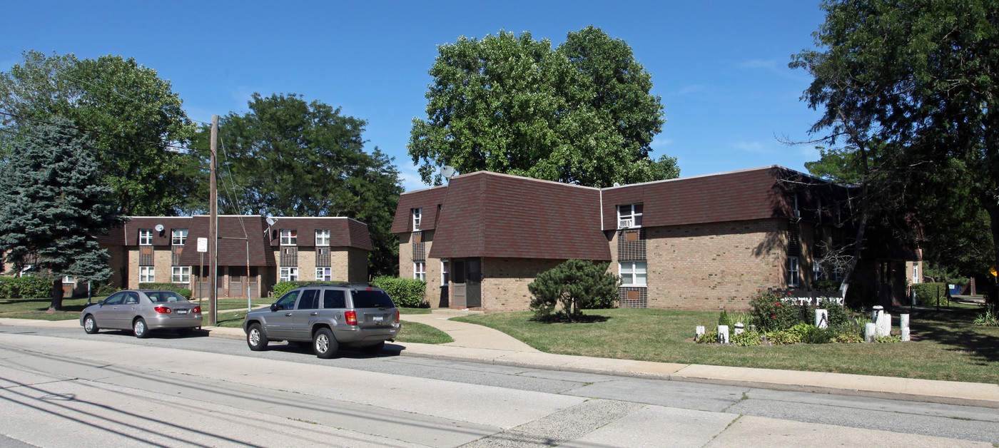 Liberty Park Apartments in Freeport, NY - Foto de edificio