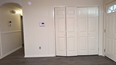 2301 Starlite Dr in Pine Bluff, AR - Building Photo - Building Photo