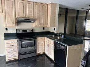 6621 Bell Bluff Ave in San Diego, CA - Building Photo - Building Photo