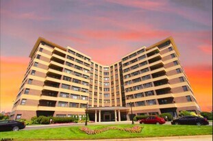 101 S Raleigh Ave in Atlantic City, NJ - Building Photo