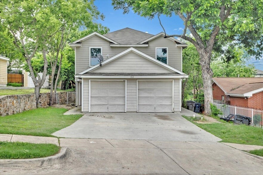 3112 Lee Ave, Unit 102 in Fort Worth, TX - Building Photo