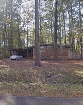 369 Forest Ave in Jackson, MS - Building Photo