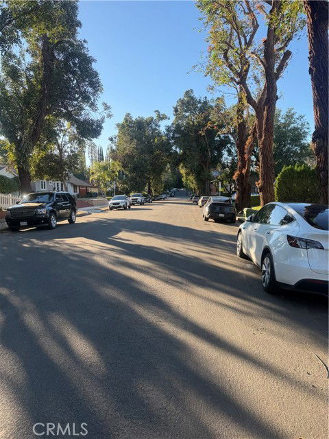 22125 Costanso St in Los Angeles, CA - Building Photo - Building Photo