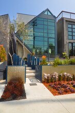 838 California Ave in Los Angeles, CA - Building Photo - Building Photo