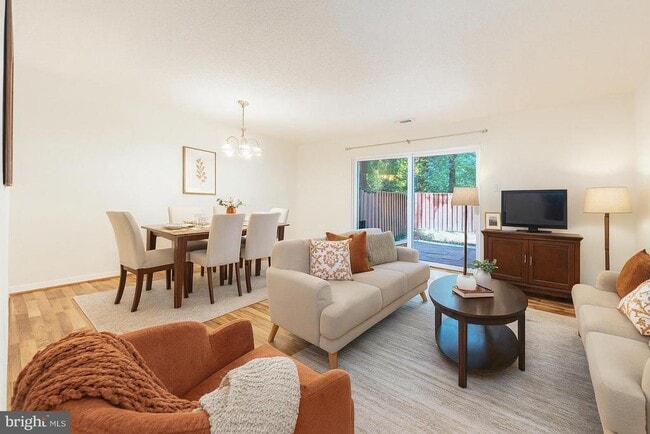 2232 Southgate Square in Reston, VA - Building Photo - Building Photo