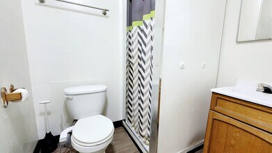 1202 W 7th St in Mishawaka, IN - Building Photo - Building Photo