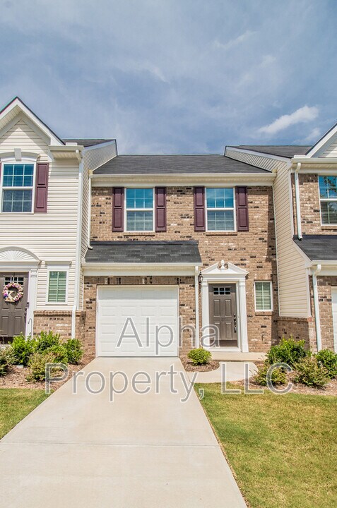 305 Christiane Way in Greenville, SC - Building Photo