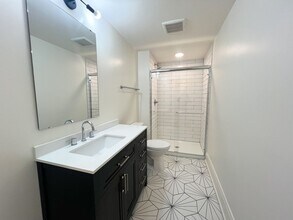 106-108 E 14th St in Cincinnati, OH - Building Photo - Building Photo