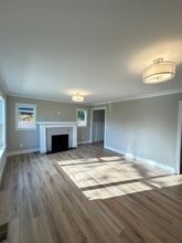 5325 NE Flanders St in Portland, OR - Building Photo - Building Photo