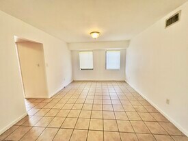 644 SE 5th St in Stuart, FL - Building Photo