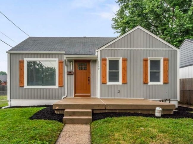 property at 3302 N Chester Ave