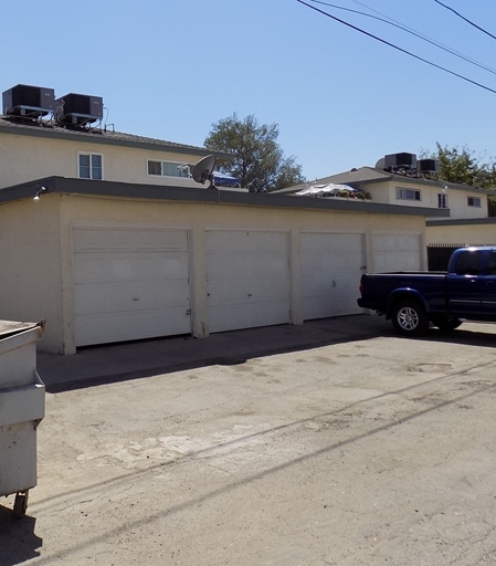 3836 Soranno Ave in Bakersfield, CA - Building Photo - Building Photo