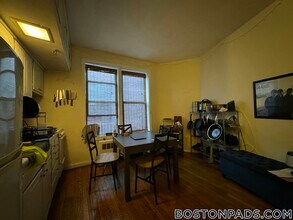 384 Commonwealth Ave in Boston, MA - Building Photo - Building Photo