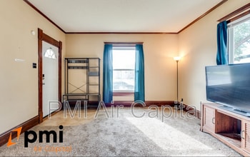 520 Old Main St in Newton, KS - Building Photo - Building Photo